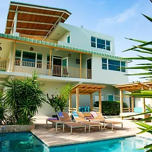 Guest house Numero Uno Pinones, Loiza