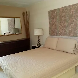 Furnished Mini Studio Queen Bed, Ac & Wifi, Inquire Weekly & Monthly Discou Apartment Ponce